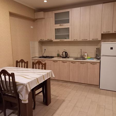 Grigol'S Apartament Tbilisi Eksteriør bilde